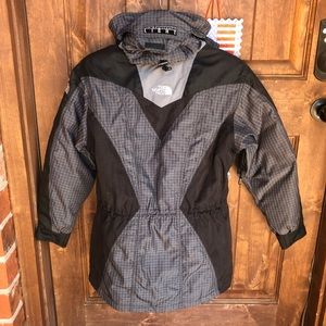North face women’s extreme light coat sz 4